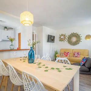 Est1-spaciouss In The Beach, Bbq, Downtonwn, Parking, Fast Wifi Fibre Appartement Roses
